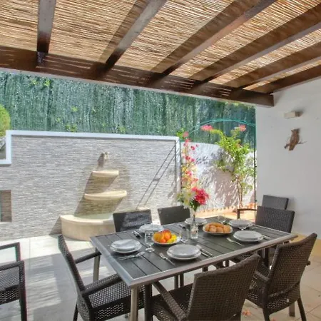 Casa Da Horta Tatil Evi